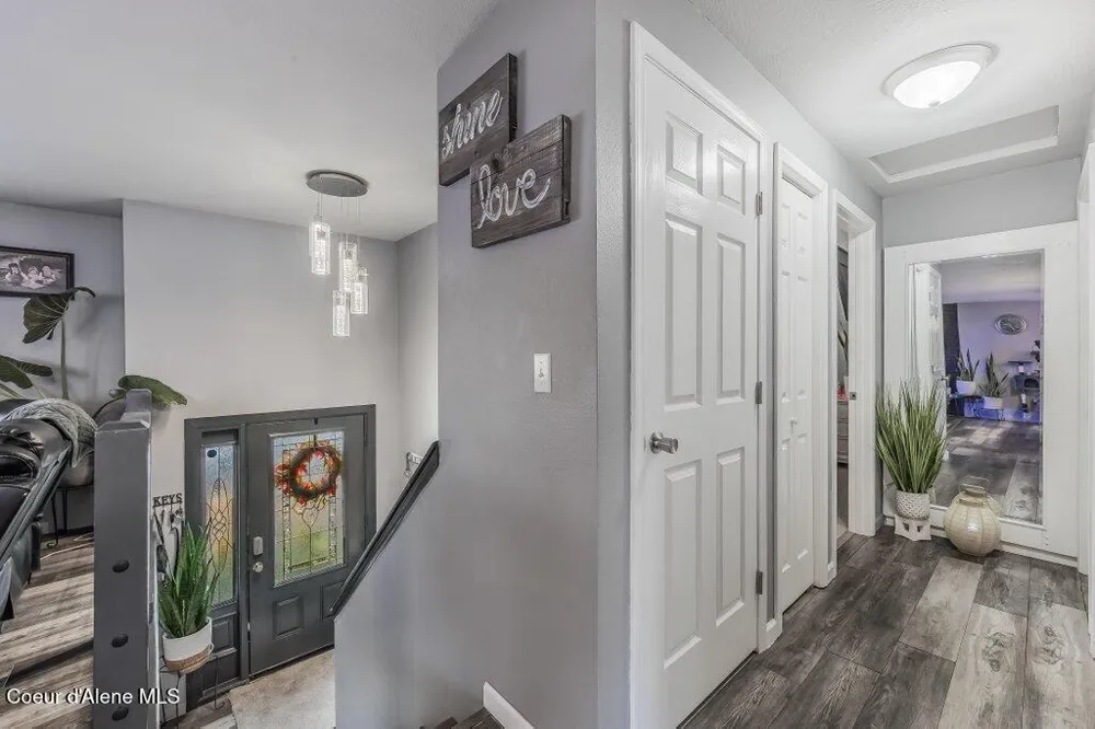 3219 E 19TH AVENUE Spokane, WA 99223