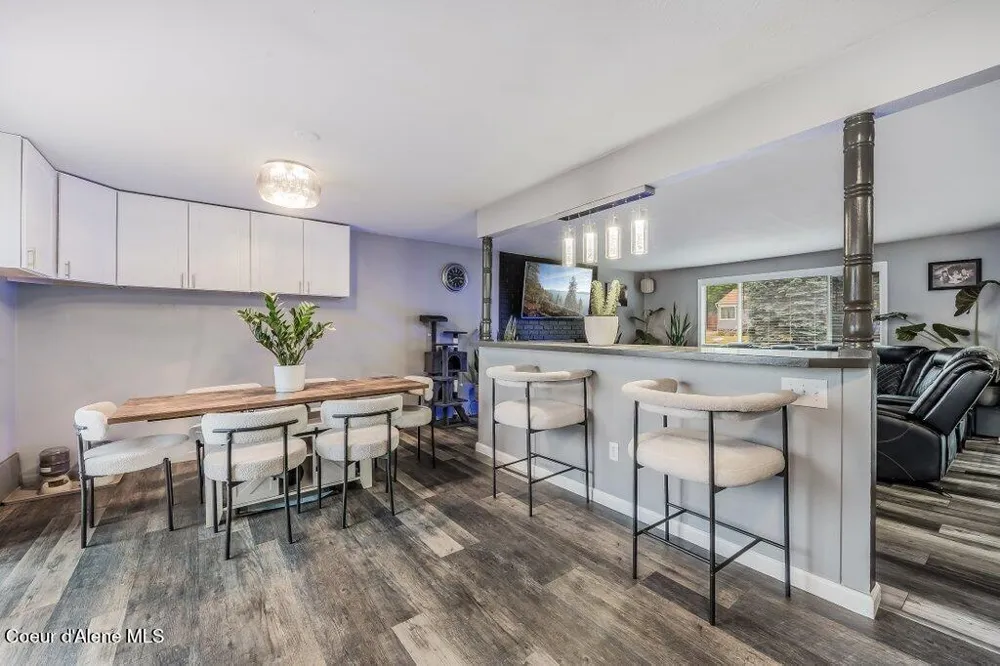 3219 E 19TH AVENUE Spokane, WA 99223