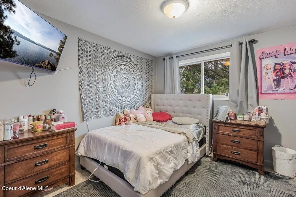 3219 E 19TH AVENUE Spokane, WA 99223