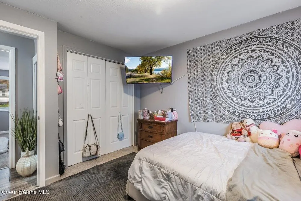 3219 E 19TH AVENUE Spokane, WA 99223