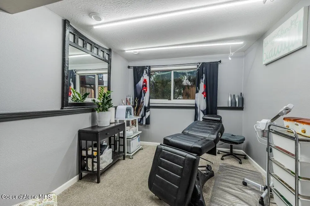 3219 E 19TH AVENUE Spokane, WA 99223