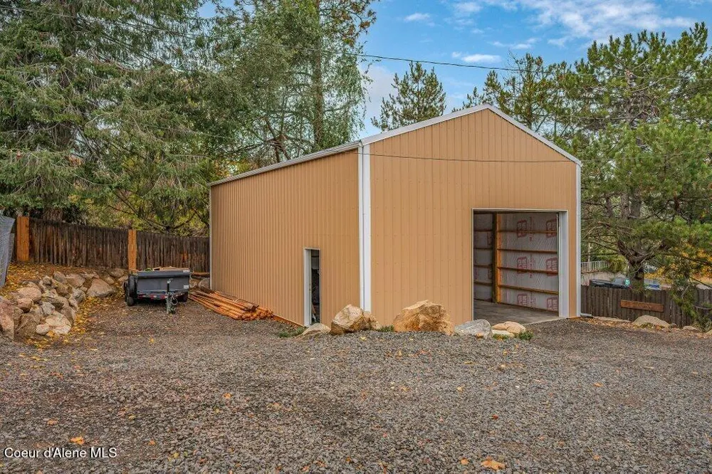 3219 E 19TH AVENUE Spokane, WA 99223