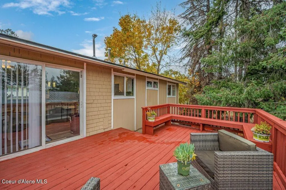 3219 E 19TH AVENUE Spokane, WA 99223