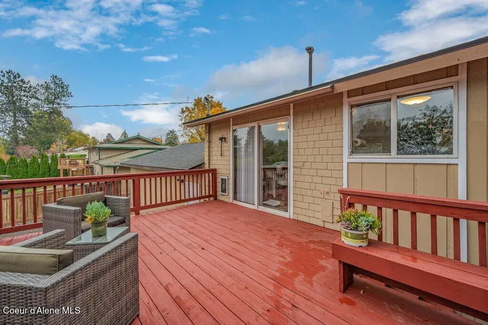 3219 E 19TH AVENUE Spokane, WA 99223
