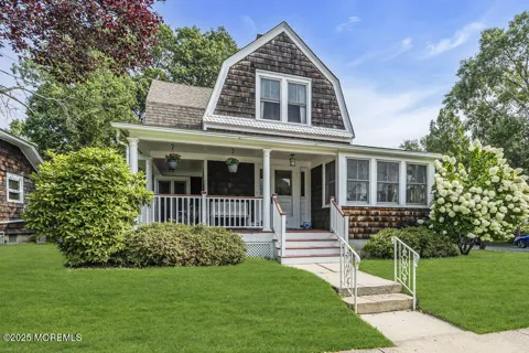 600 St Clair Avenue