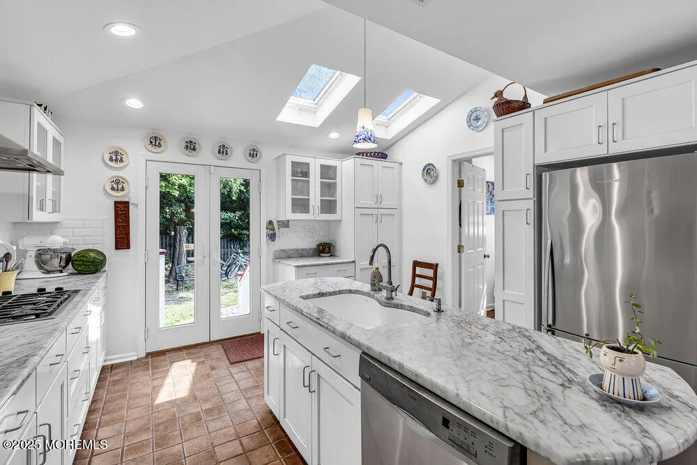 600 St Clair Avenue Spring Lake Heights, NJ 07762