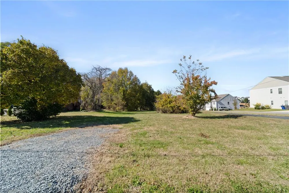 610 Meadowlark Drive Winston-Salem, NC 27106