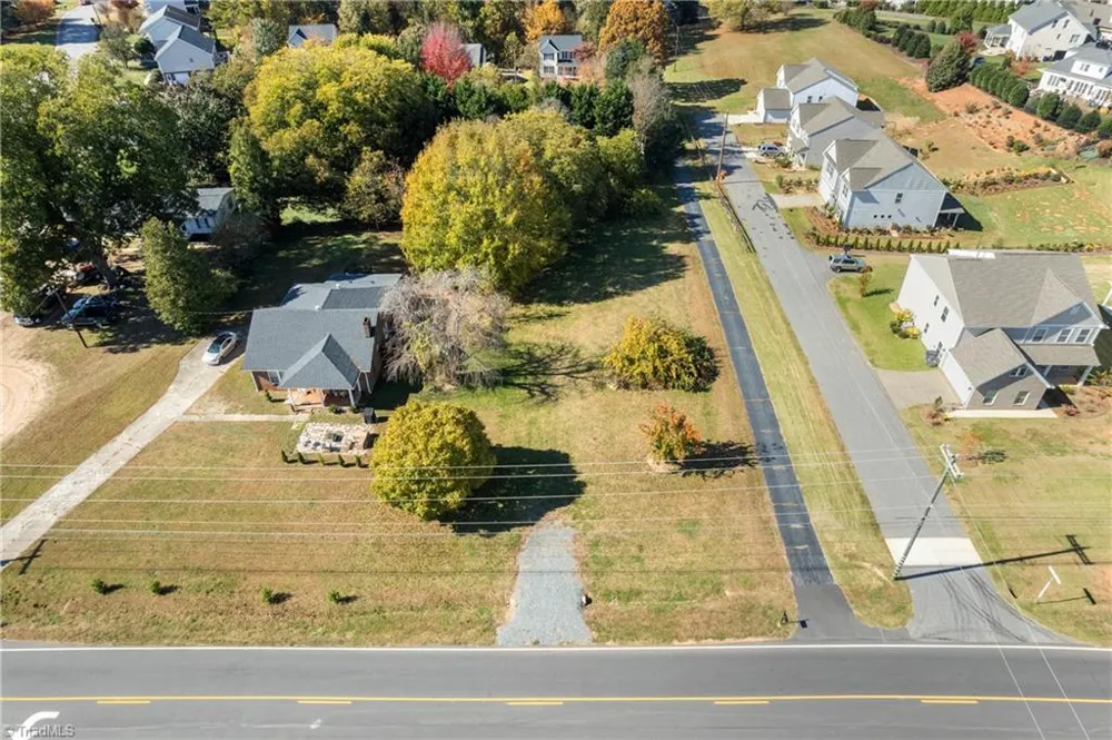 610 Meadowlark Drive Winston-Salem, NC 27106