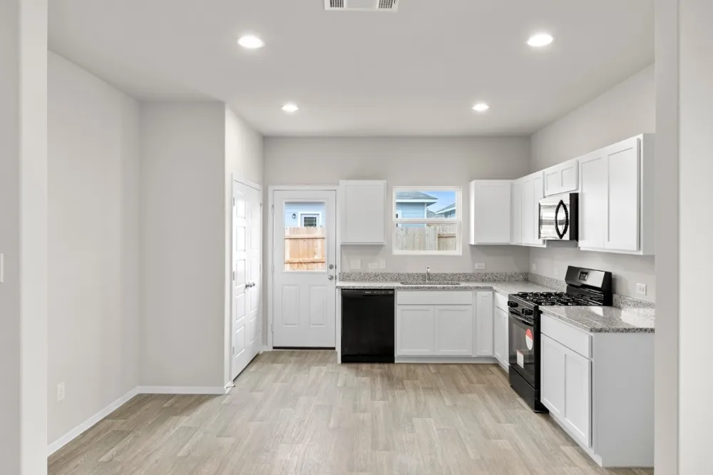 348 Jade Street Maxwell, TX 78656