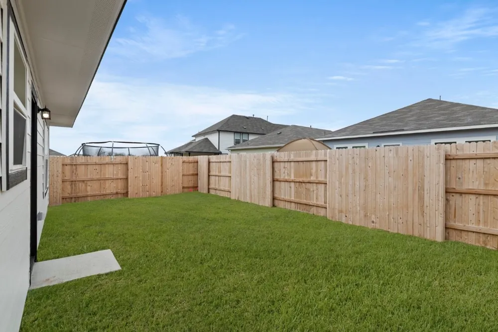 348 Jade Street Maxwell, TX 78656