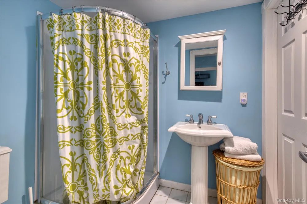 1455 Cedar Point Drive Southold, NY 11971