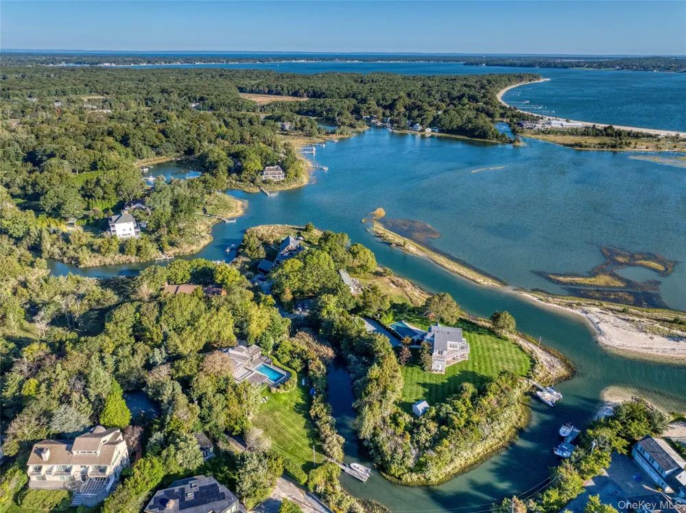 1455 Cedar Point Drive Southold, NY 11971