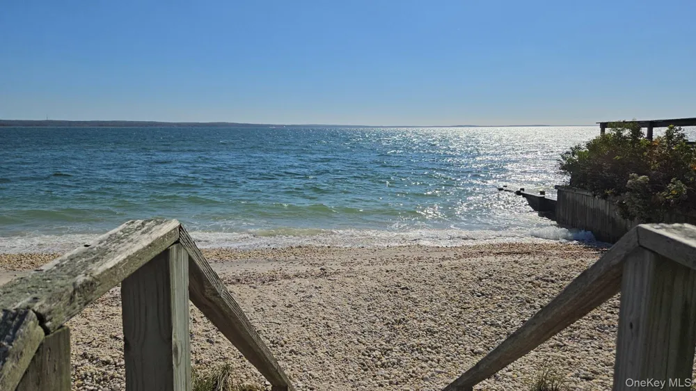 1455 Cedar Point Drive Southold, NY 11971