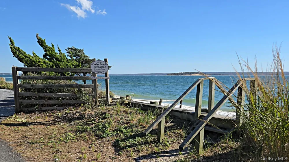 1455 Cedar Point Drive Southold, NY 11971