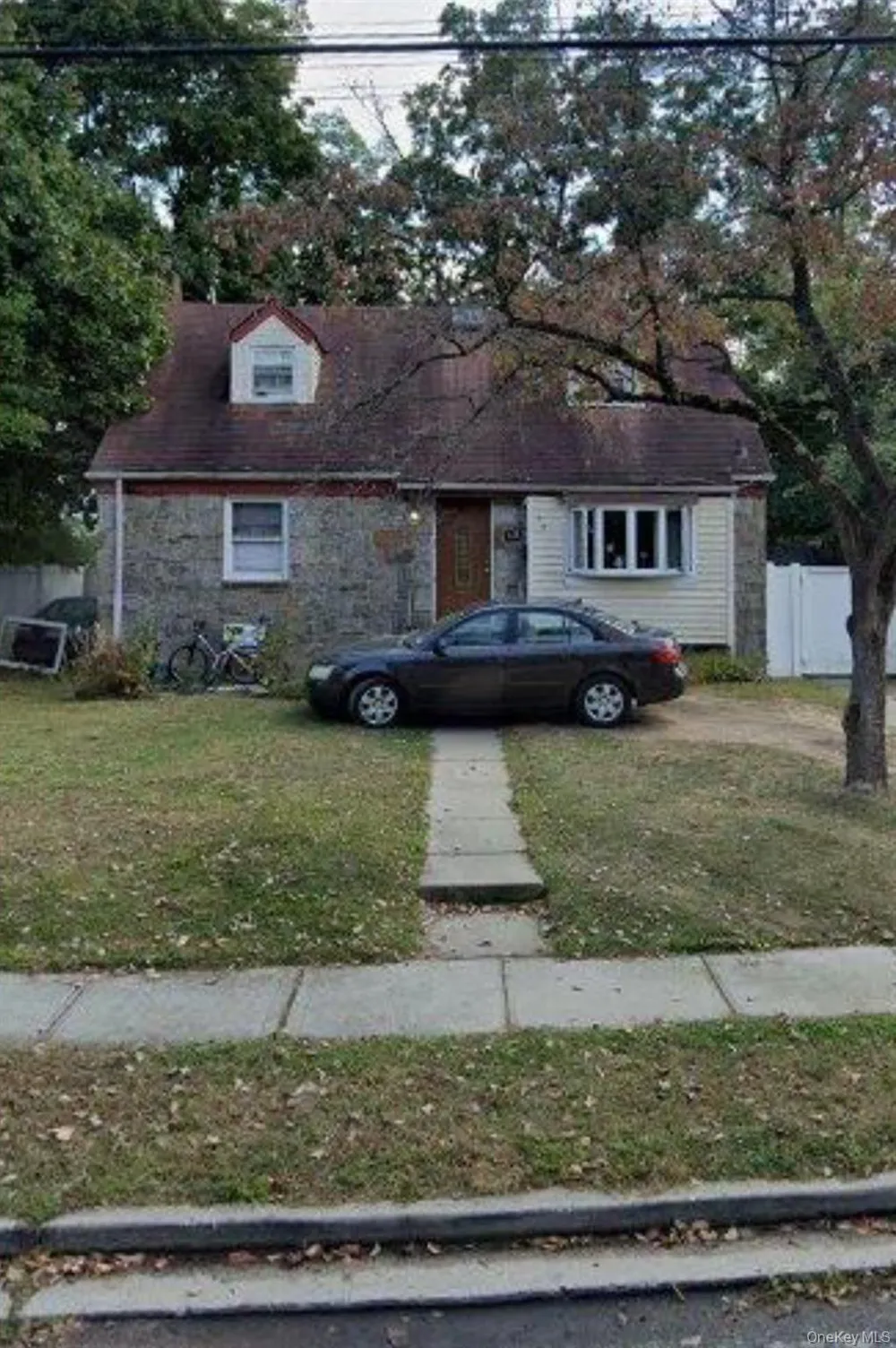 123 Smith Street Roosevelt, NY 11575