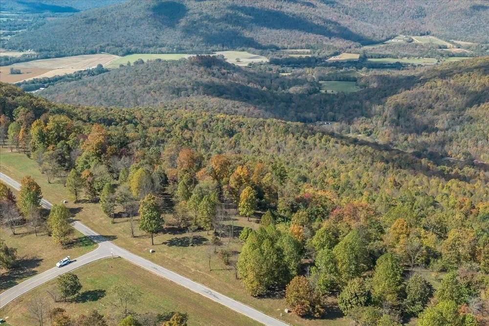 725 Sunset Circle Jasper, TN 37347