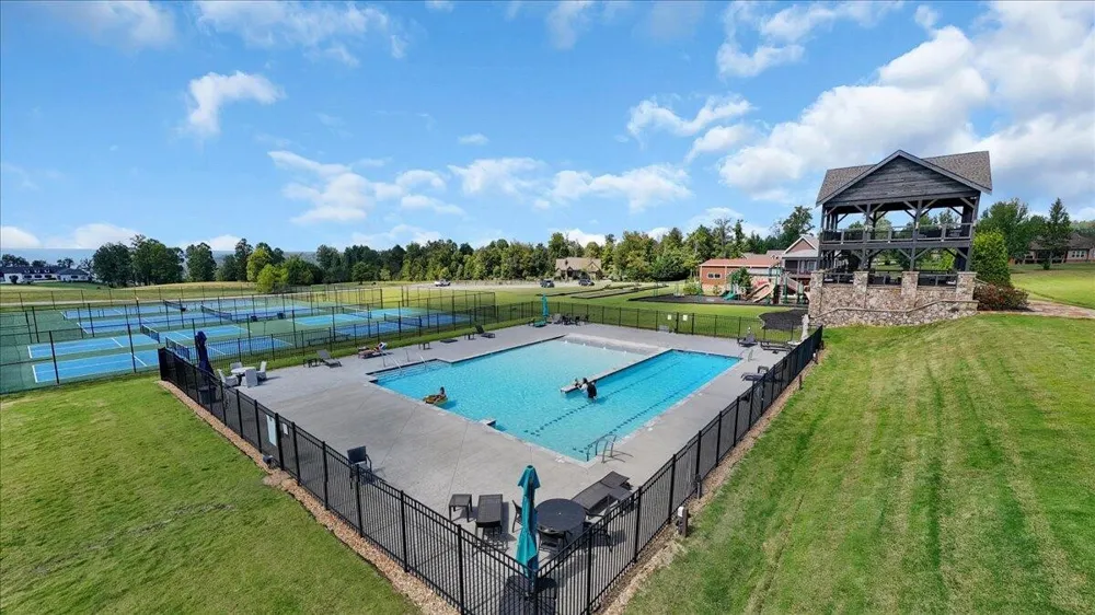 725 Sunset Circle Jasper, TN 37347