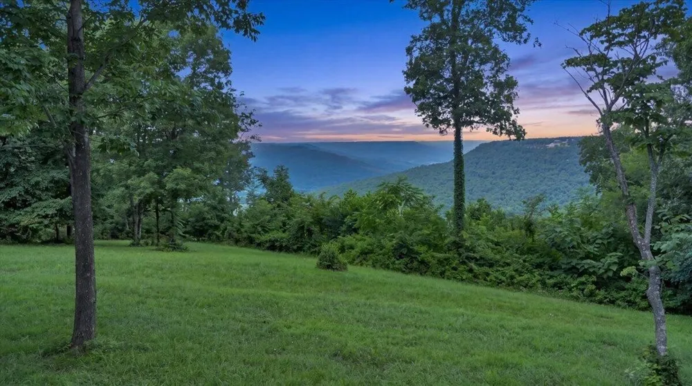 725 Sunset Circle Jasper, TN 37347