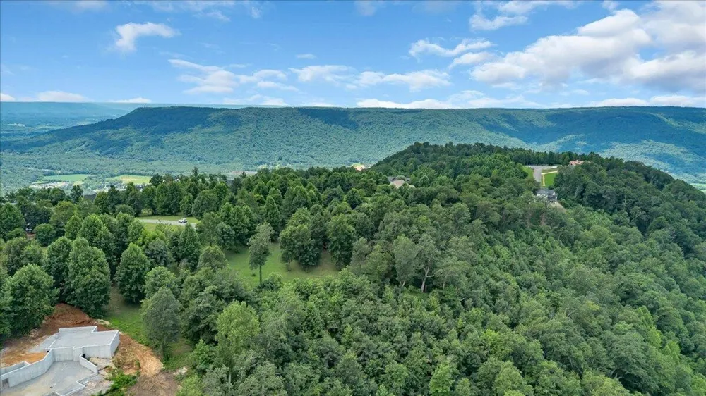 725 Sunset Circle Jasper, TN 37347