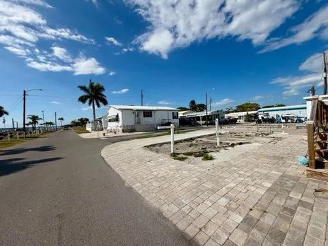 10315 CORTEZ ROAD W #2-4
