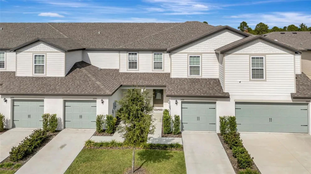 1691 WYNFORD CIRCLE Tavares, FL 32778