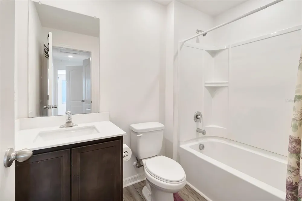 1691 WYNFORD CIRCLE Tavares, FL 32778
