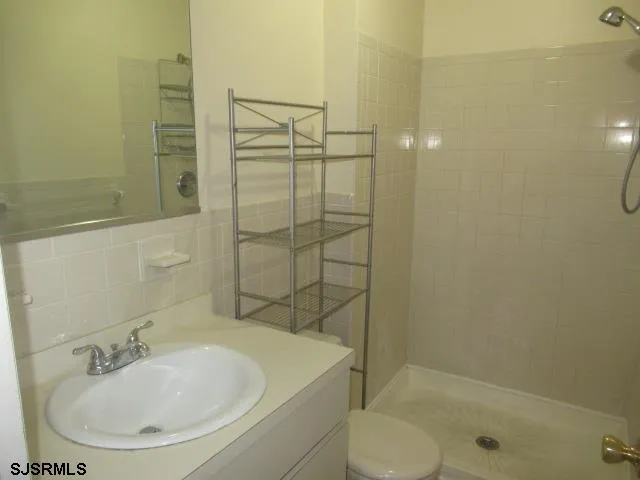 4K Oyster Bay Rd Road Absecon, NJ 08201