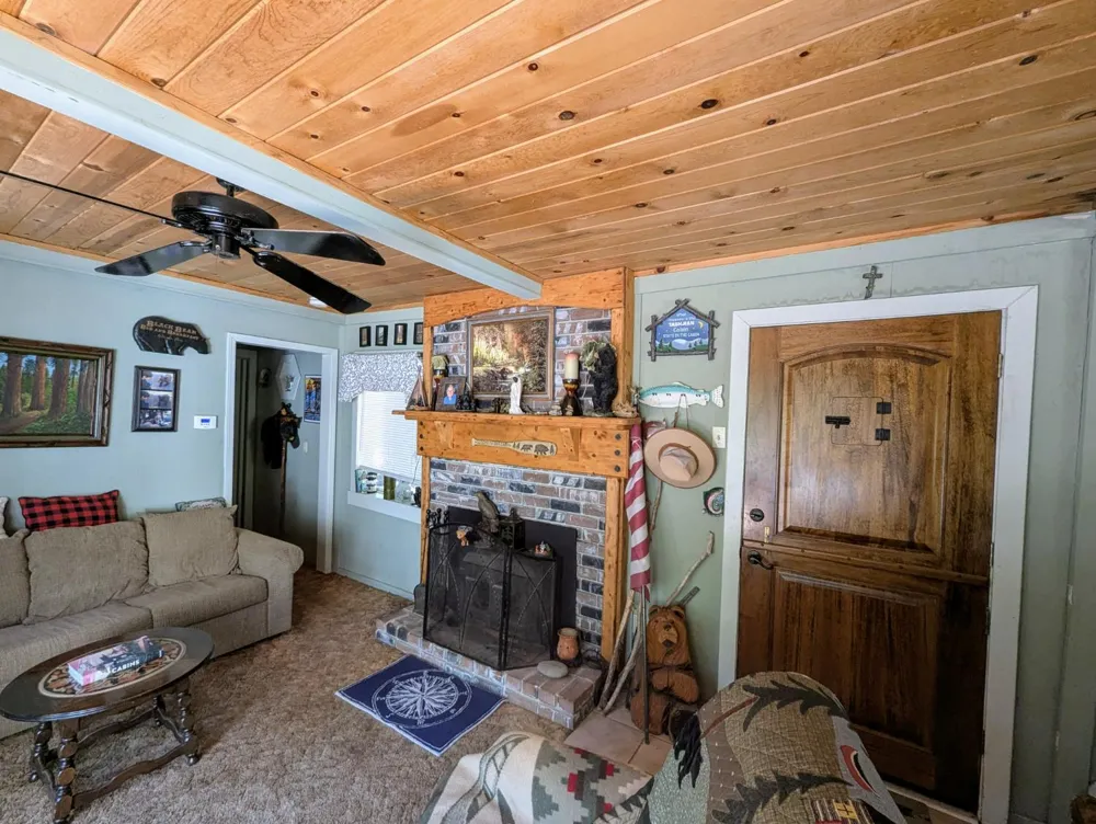 65066 Stellar Jay Lane Unincorporated, CA 93628