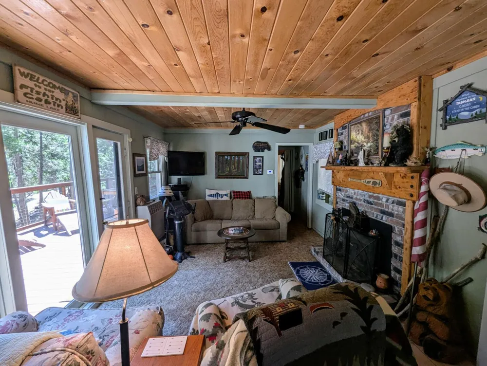 65066 Stellar Jay Lane Unincorporated, CA 93628