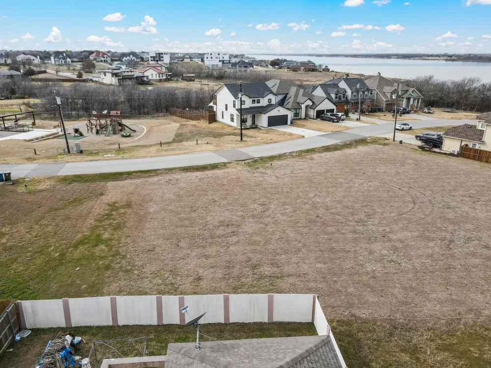 7612 W Shore Drive The Colony, TX 75056