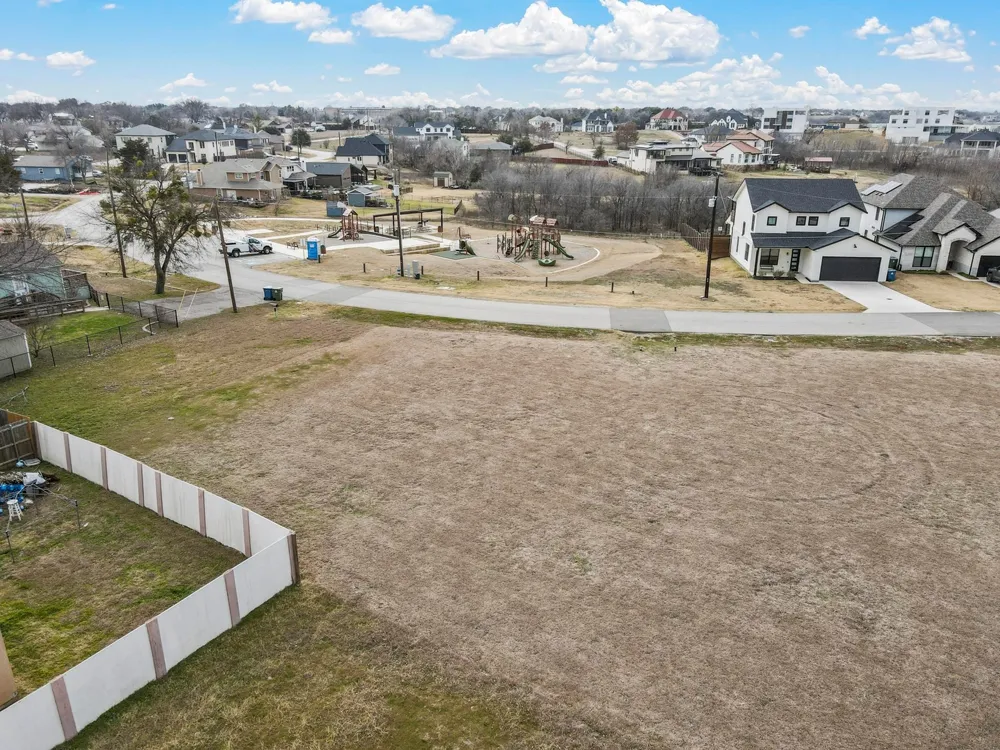 7612 W Shore Drive The Colony, TX 75056