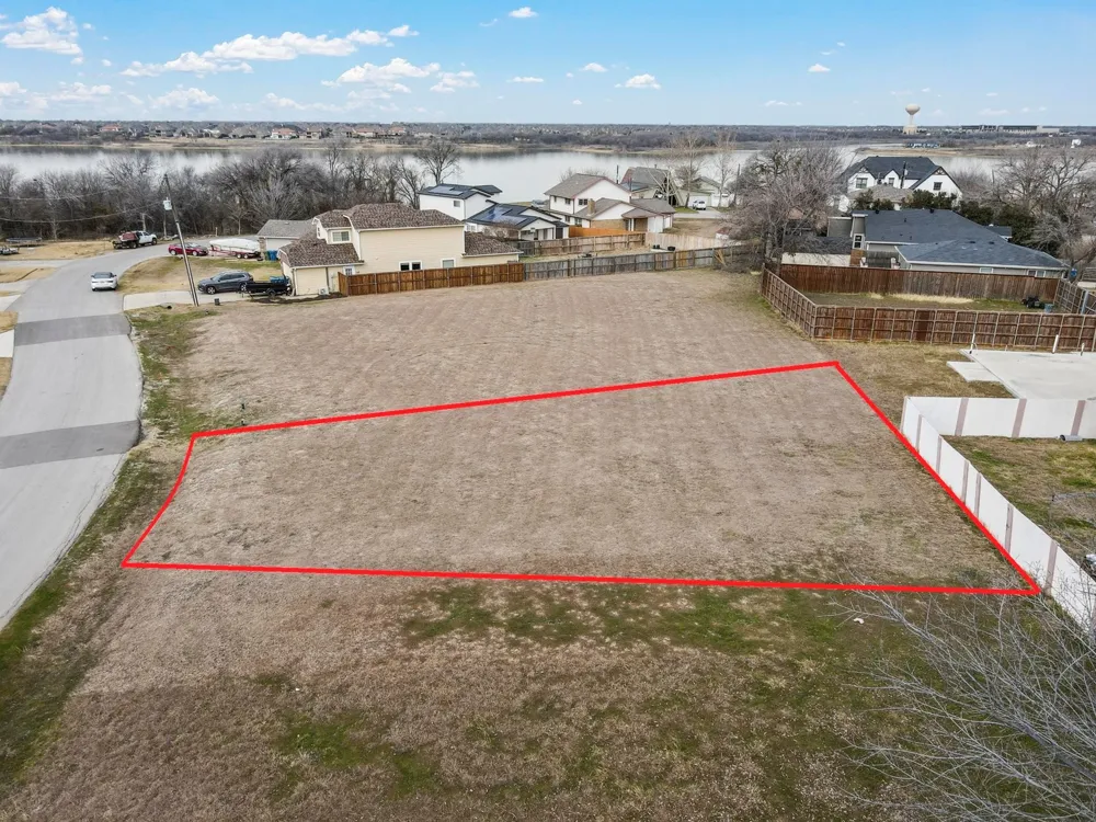 7612 W Shore Drive The Colony, TX 75056