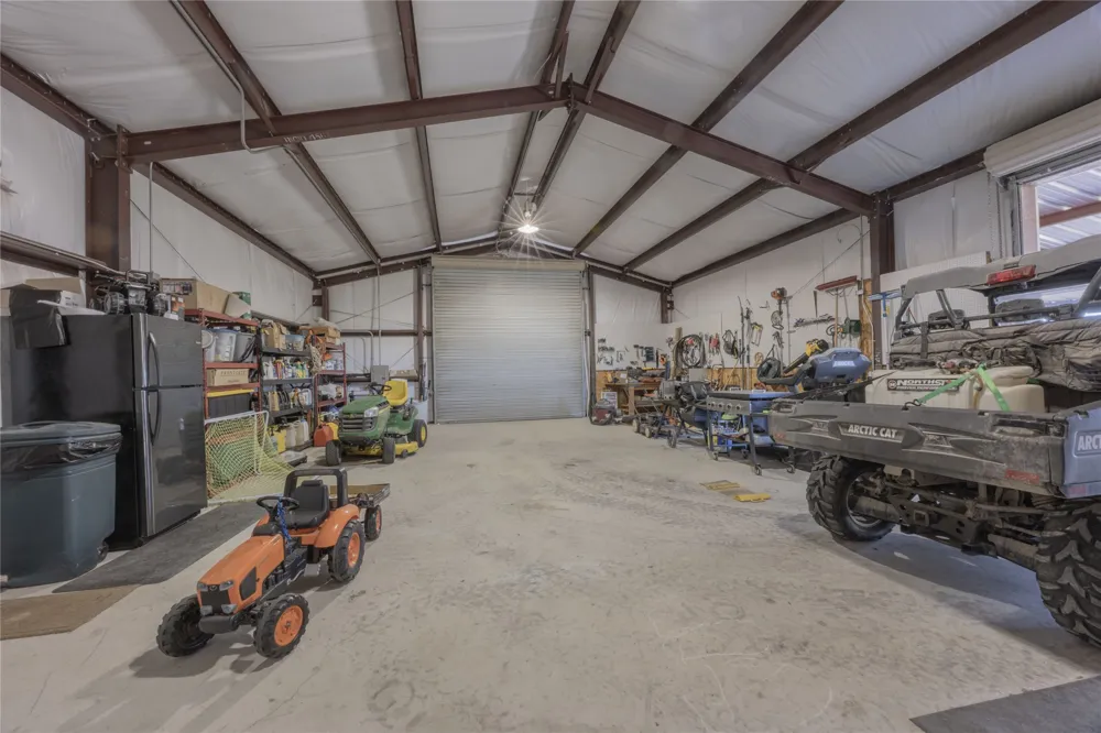 3270 Fm-573 Comanche, TX 76442