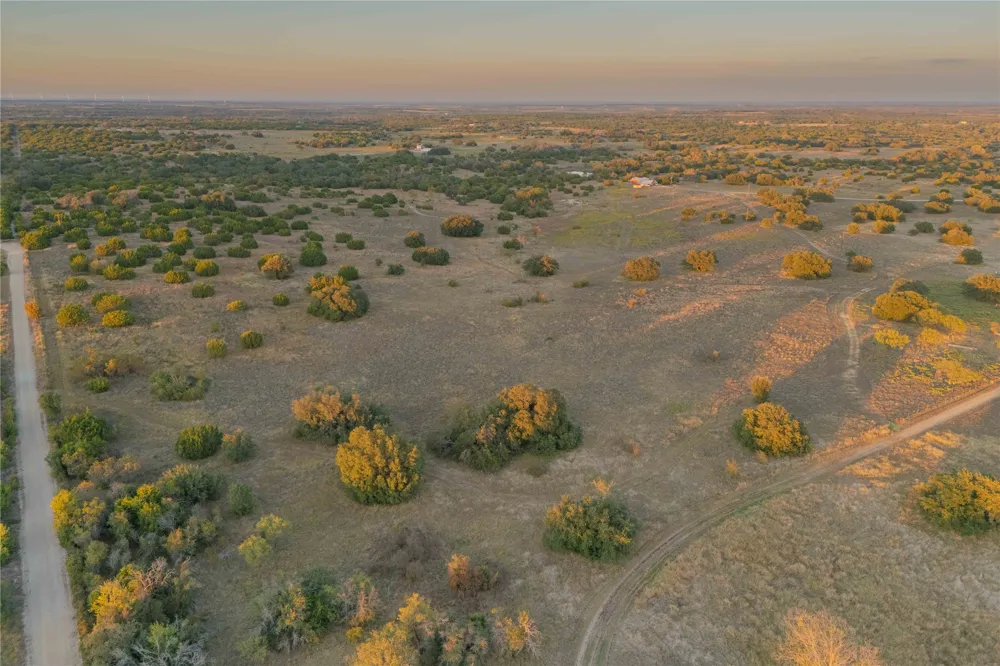 3270 Fm-573 Comanche, TX 76442