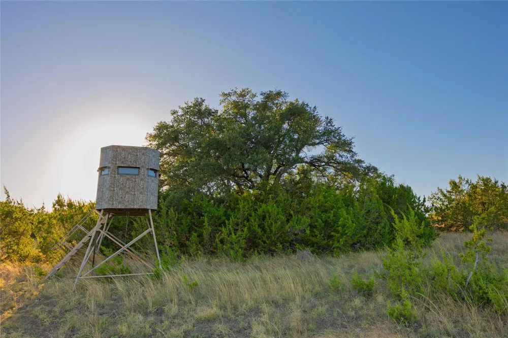 3270 Fm-573 Comanche, TX 76442