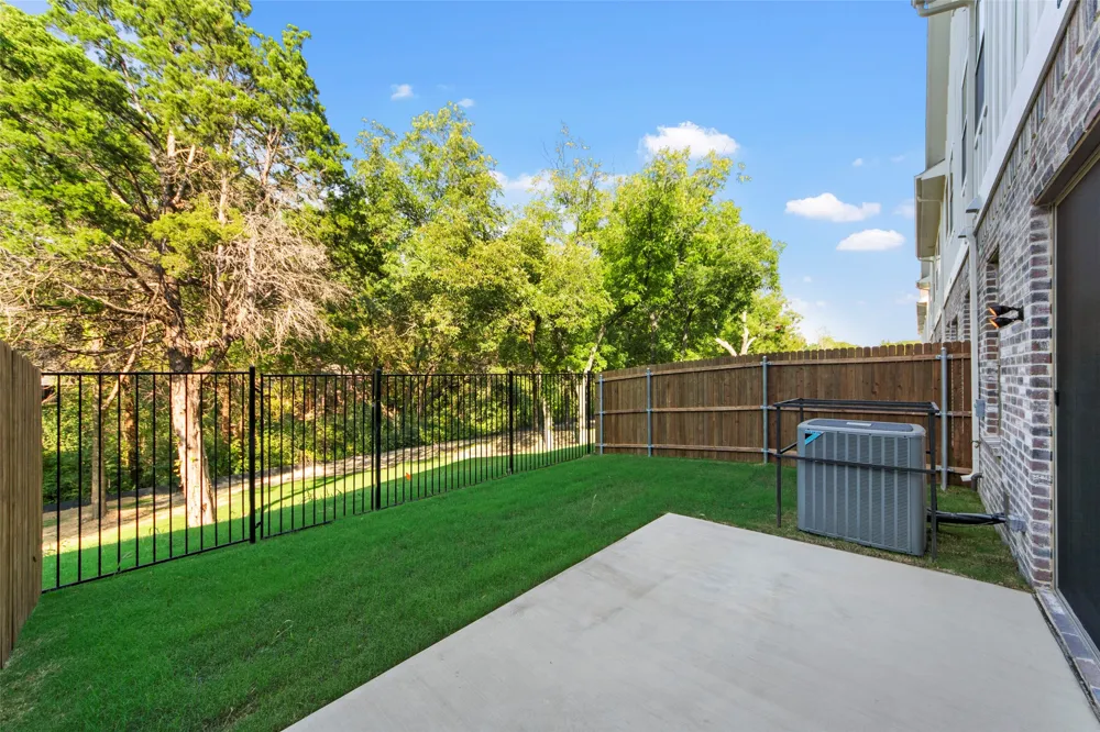 6309 MASON COURT Dallas, TX 75227