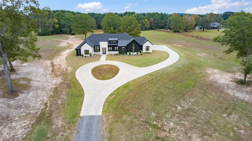 2804 Buchanan Road Hallsville, TX 75650