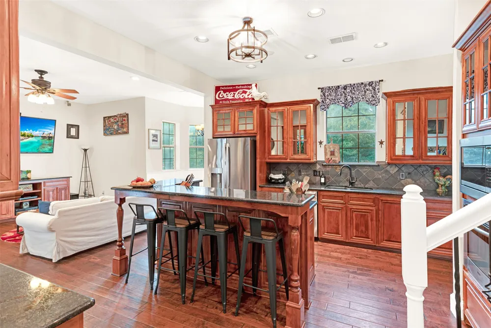 1166 Winding Wood Trail Scurry, TX 75158