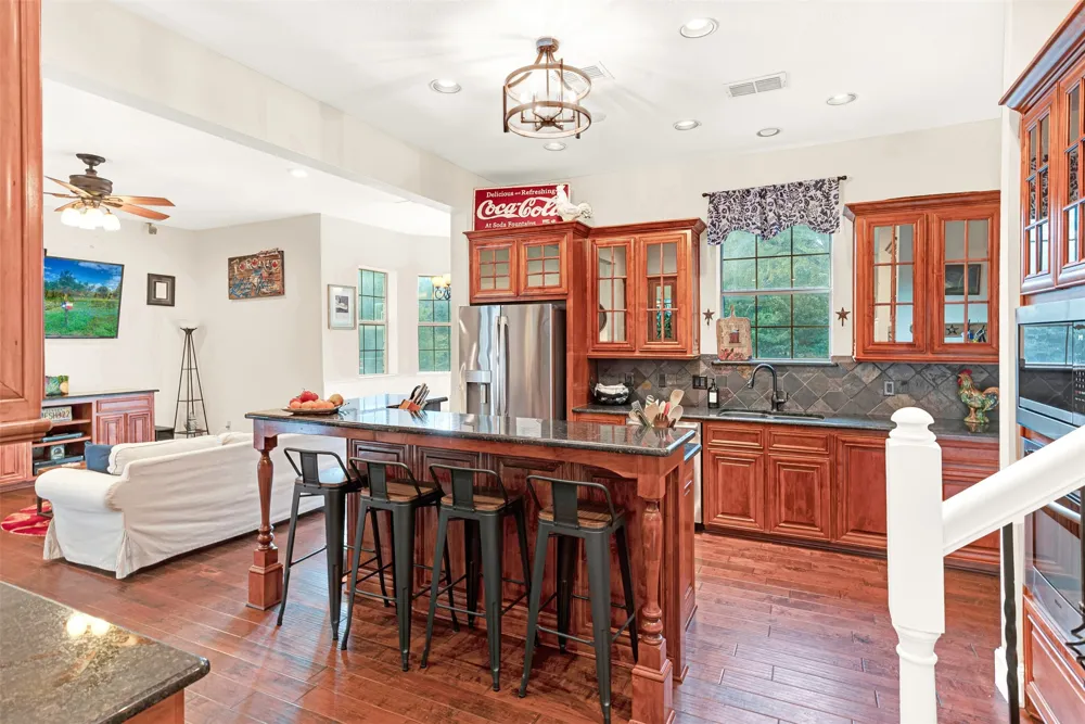 1166 Winding Wood Trail Scurry, TX 75158