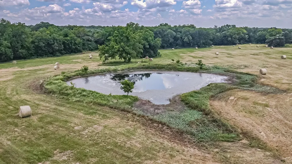 20 Gathings Avenue Covington, TX 76636