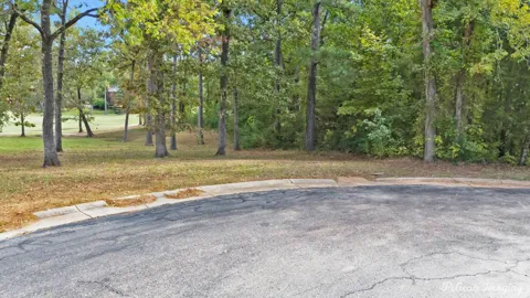 Seven Oaks Lane