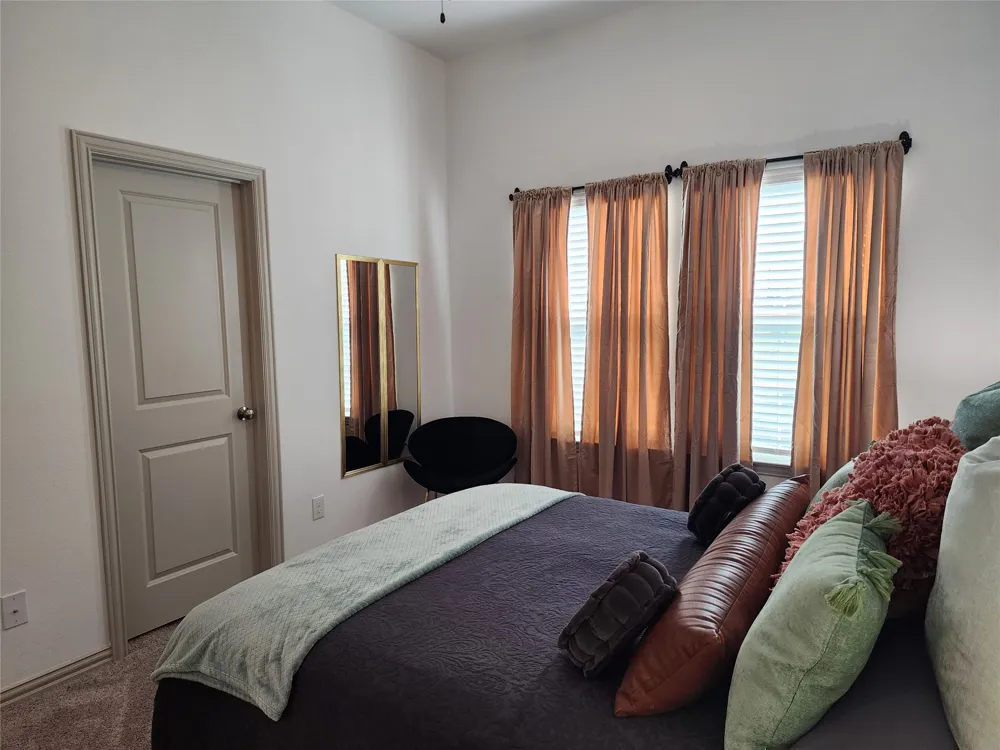 4704 Haltom Road Haltom City, TX 76117