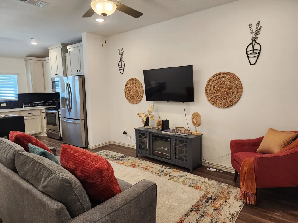 4704 Haltom Road Haltom City, TX 76117