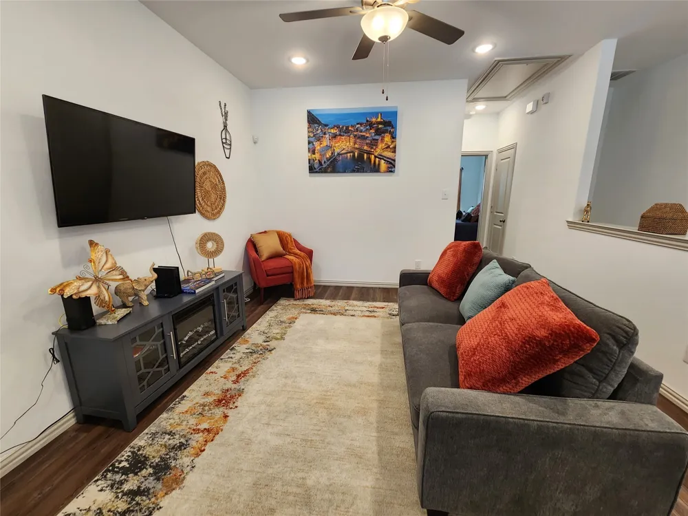 4704 Haltom Road Haltom City, TX 76117