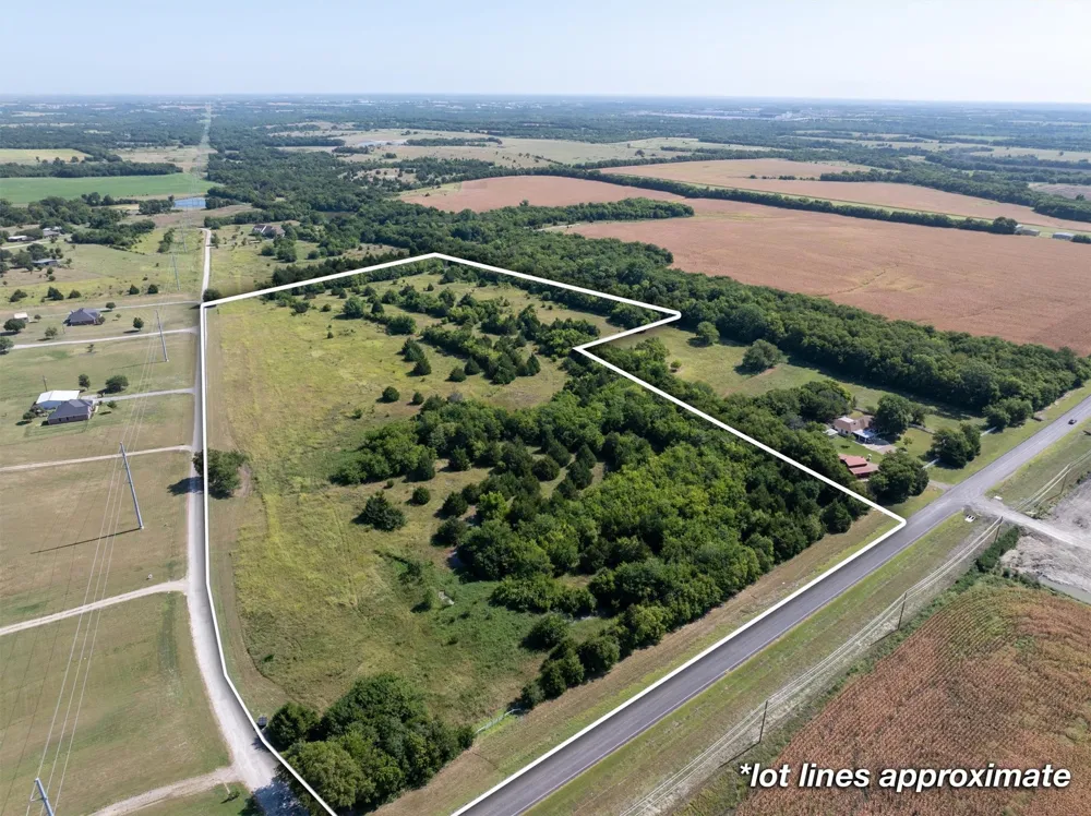 2164 MIDWAY ACRES DRIVE Howe, TX 75459