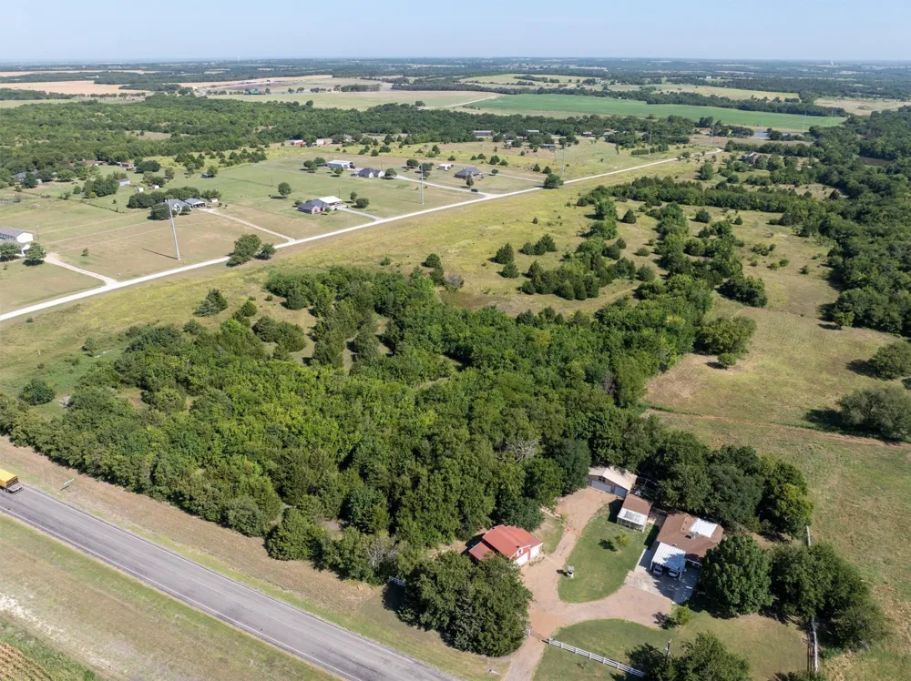 2164 MIDWAY ACRES DRIVE Howe, TX 75459