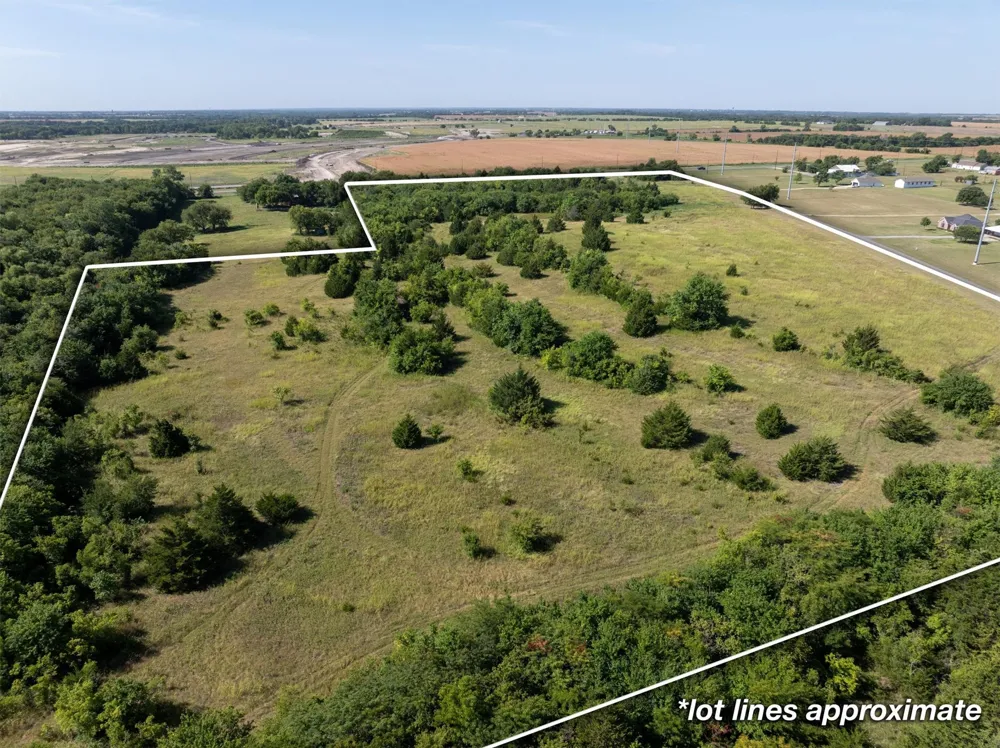 2164 MIDWAY ACRES DRIVE Howe, TX 75459