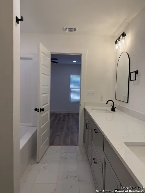 2105 Vista Rosa Three Rivers, TX 78071