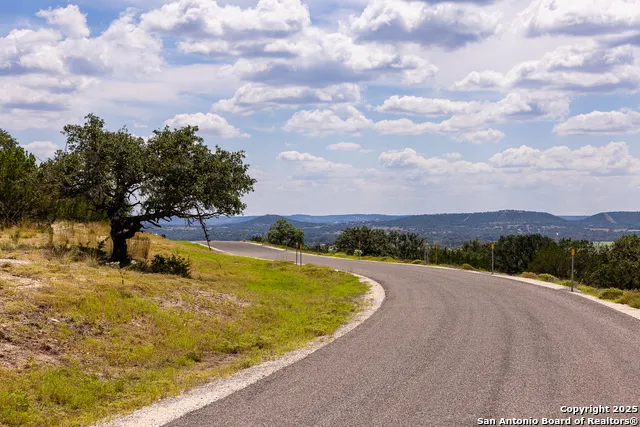 422 Dark Sky Path Kerrville, TX 78028