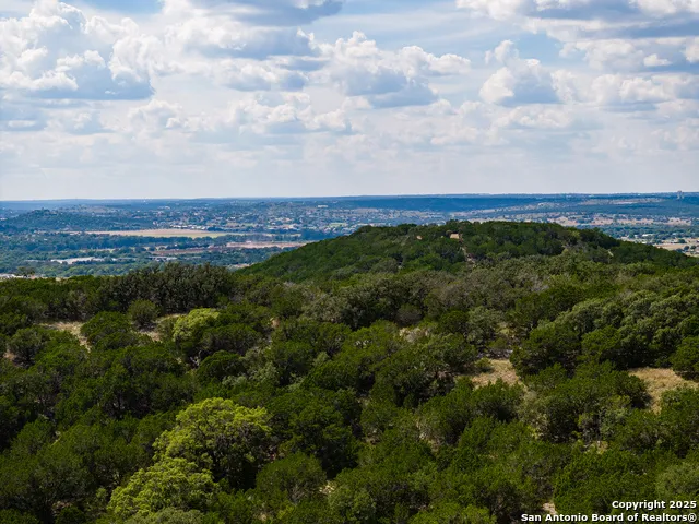 256 Dark Sky Path Kerrville, TX 78028